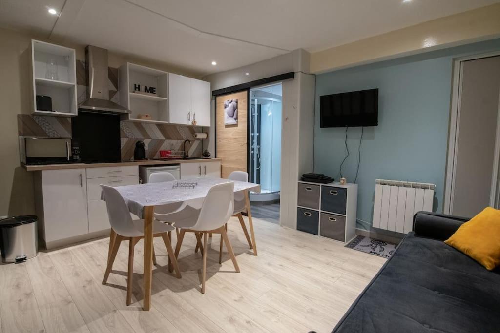 Studio Place De La Barre Le Cosy Apartment Macon Ngoại thất bức ảnh