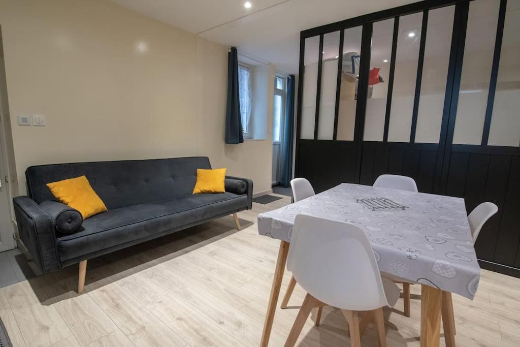 Studio Place De La Barre Le Cosy Apartment Macon Ngoại thất bức ảnh